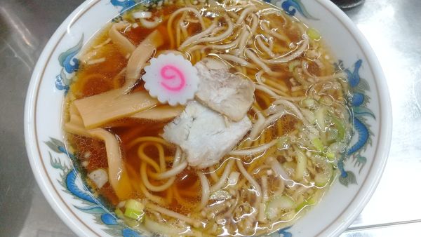 「サッポロ赤星+竹ピー皿→ラーメン+お土産チャーシュー」@中華そば みたかの写真