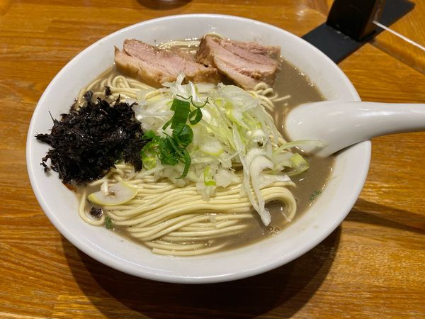 「濃厚煮干しそば　大」@中村屋総本山の写真