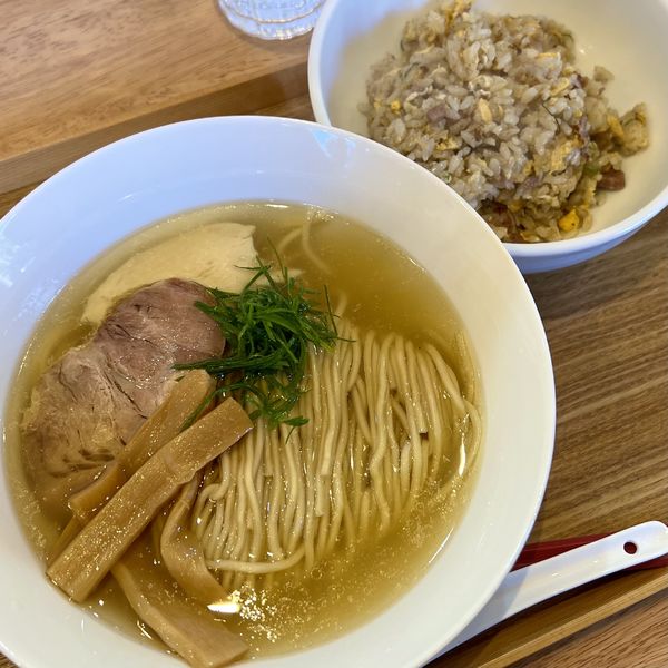 「らぁめん（塩）＋半チャーハン」@らぁめん ご恩の写真