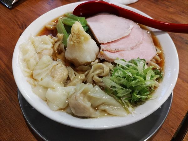 「本枯節おろし雲呑そば」@立ち呑み居酒屋 金町製麺の写真