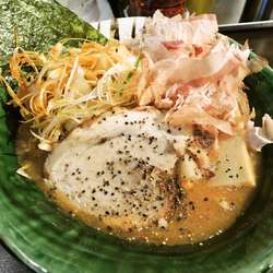 麻辣麺（800円）