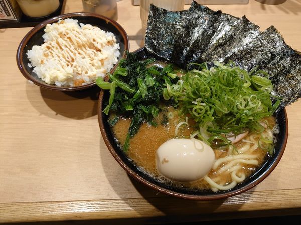 「皇綱らーめん ライス」@輝道家直系 皇綱家の写真