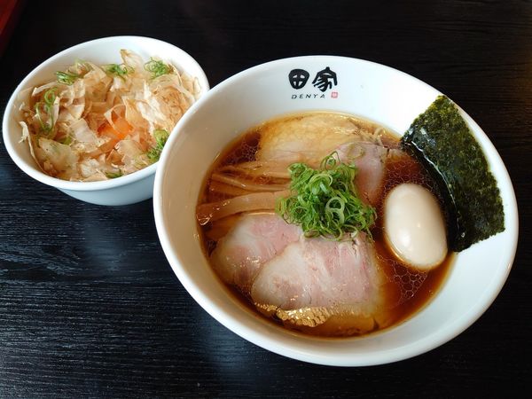 「特製中華そば おかか卵丼」@中華そば 田家 本店の写真