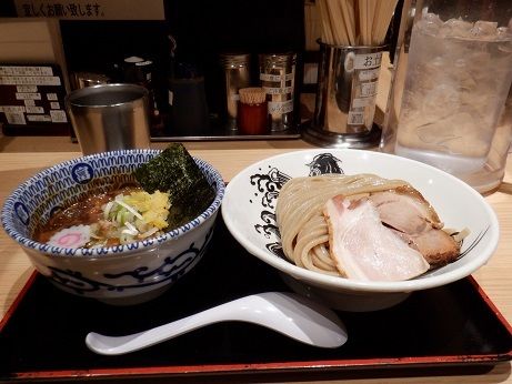 「濃厚つけ麺　並（２２０ｇ）」@松戸富田麺業 千葉駅構内店の写真