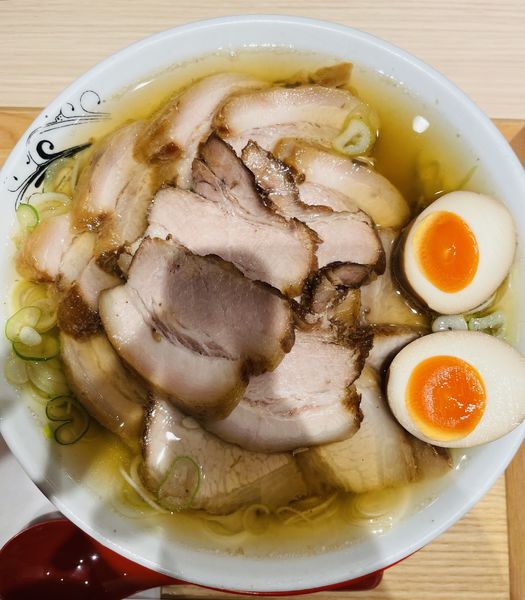 「肉そば+味玉 1470円」@七彩飯店の写真