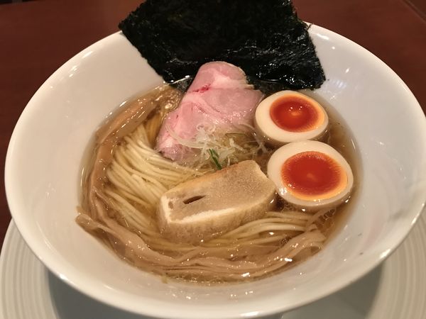 「津軽煮干し中華蕎麦」@酒肴場 屯の写真