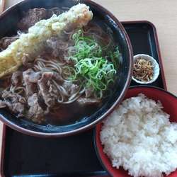 新爆盛四天王(そば・牛・飯大盛無料)500円JAFちくわ無料