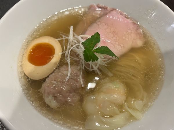 「肉1エビ1ワンタンラァ麺」@麺屋おやゆびの写真