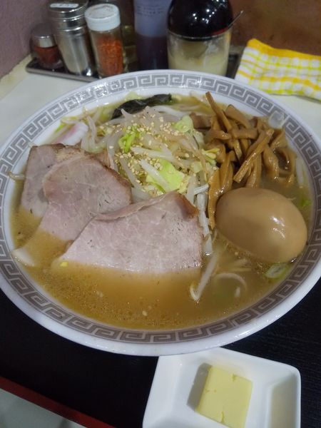 「中華そば(小)730円塩変更30円野菜120円バター50円」@所沢大勝軒の写真