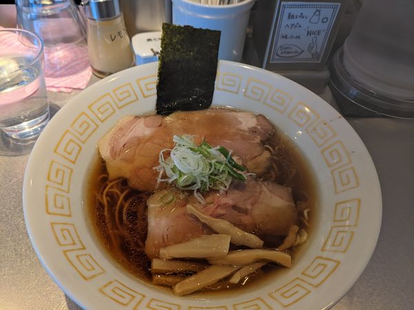 「追い節中華そば黒だし」@麺や くろえもんの写真