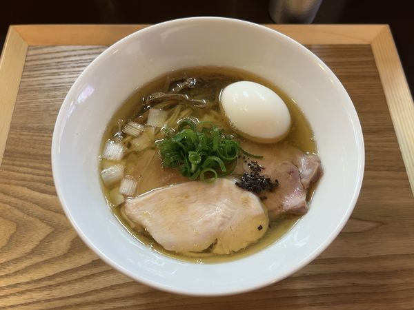 「味玉塩らぁ麺」@のど黒らぁ麺 永屋の写真
