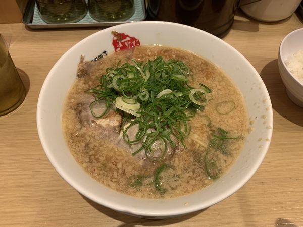 「ラーメン 並」@京都銀閣寺 ますたにラーメン 室町店の写真