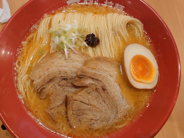 「えび豚骨ラーメン味噌　大盛」@えび豚骨拉麺 春樹 大山店の写真
