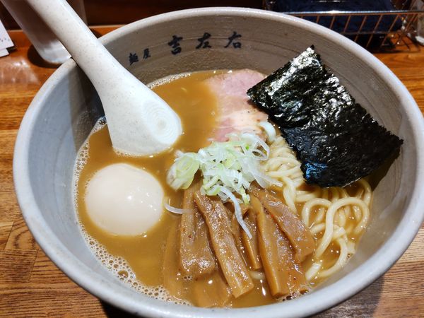 「味玉ラーメン」@麺屋吉左右の写真