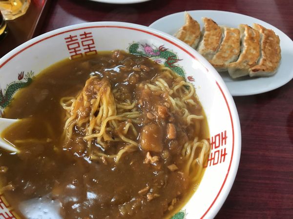 「カレーラーメン」@まんぷく亭の写真