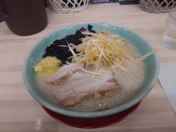 「背脂生姜潮ラーメン　大盛り　880+150円」@あじ庵食堂の写真