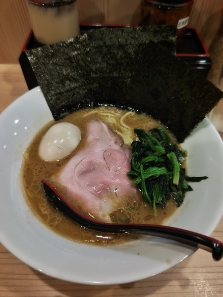 「味玉ラーメン」@極濃家系ラーメン 歩輝勇 センター北店の写真