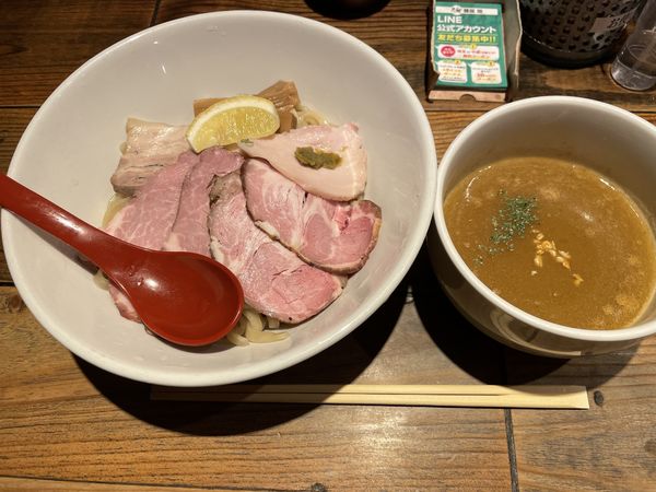 「チャーシュー濃厚つけ麺」@麺屋 翔 西新宿本店の写真