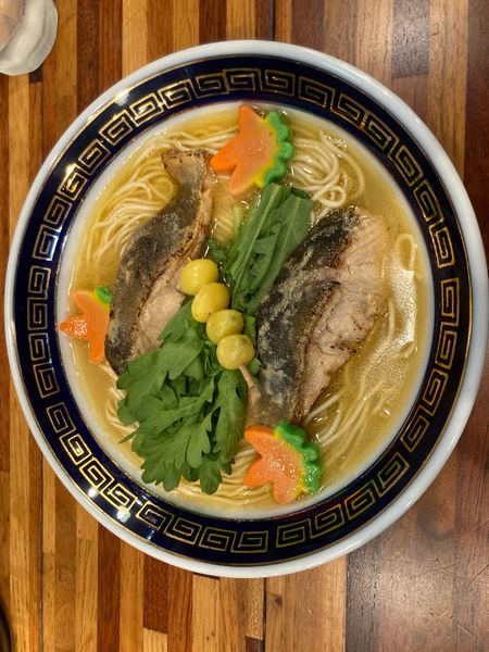 「縞ほっけの塩麹カエシらーめん　¥1250」@鮮魚らーめん 五ノ神水産の写真