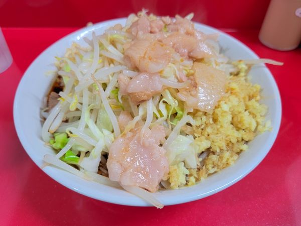 「小ラーメン〈メン少なめ〉 + 生姜」@ラーメン二郎 越谷店の写真