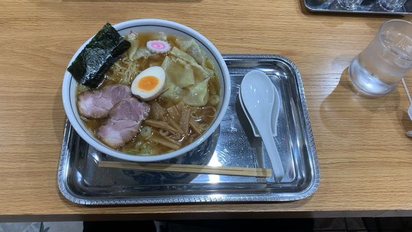 「ワンタン麺1000」@中華麺 多文の写真