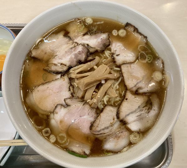 「チャーシューメン+生玉子　1390円」@永福町大勝軒の写真