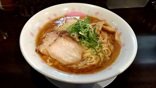 「中華そば（半炒飯とのセットで９８０円）」@のりや食堂の写真