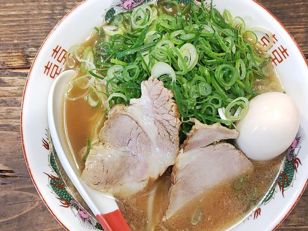 「味玉広島中華そば＋ネギ増し」@tomoruの写真