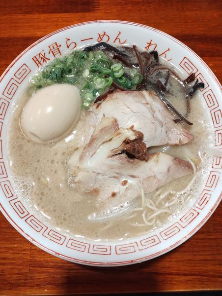 「博多ラーメン(生わさびごはん)(高菜替玉)」@豚骨らーめん れんの写真
