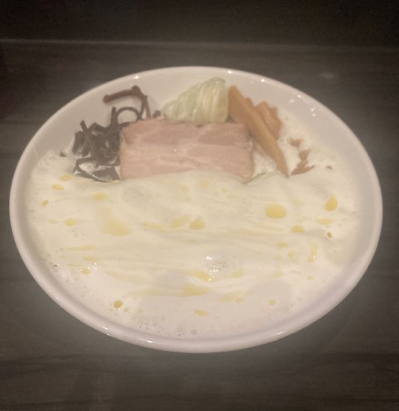 「泡 鶏パイタン 塩 普通盛り」@麺屋 雷文の写真