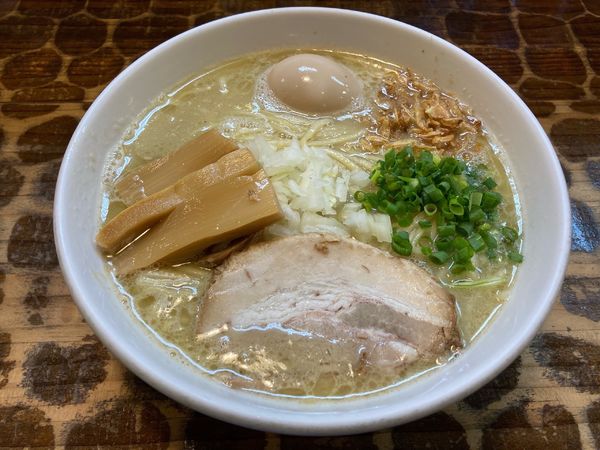 「濃厚鶏白湯そば・大盛、極旨味玉」@つけめん・らーめん活龍 下館店の写真