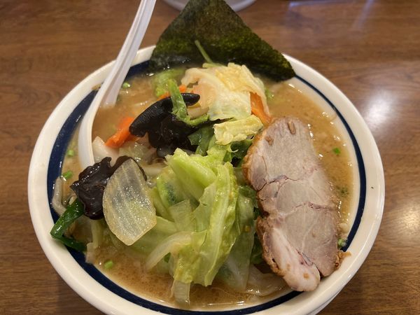 「味噌野菜らーめん　麺硬め」@らーめん屋 あじとら 狭山笹井店の写真