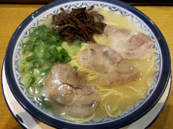 「らーめん」@博多ラーメン しばらく 町屋店の写真