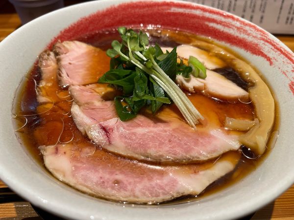 「醤油らーめん（冷やし）」@麺や 凛の写真