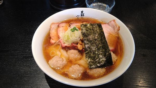 「チャーシューワンタンメン(醤油)¥1200-」@支那ソバ 小むろの写真