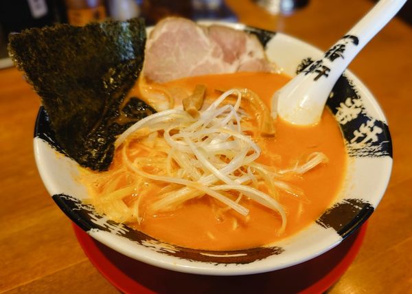 「赤豚骨【期間限定】」@熟成豚骨ラーメン 一番軒 美濃加茂店の写真