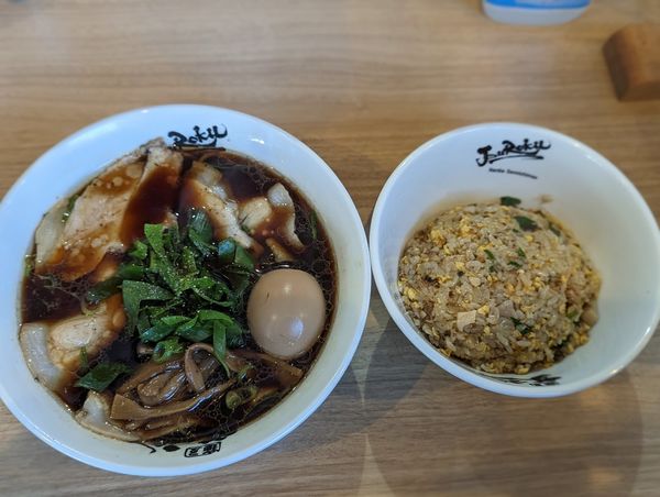 「条件付突発限定　半ちゃんセット」@麺屋 丈六 キーノ和歌山店の写真