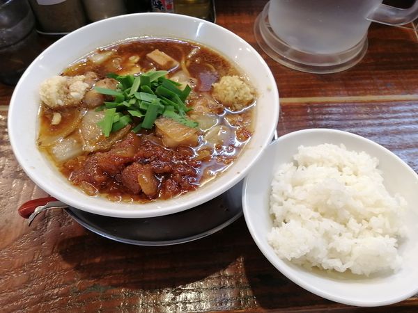 「秘境タンメン　　900円　  小ライス　100円」@秘境タンメン かし山の写真