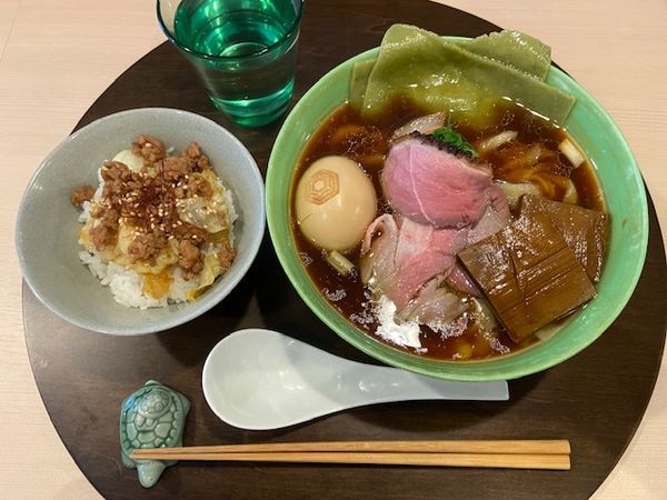 「特製マル亀セット（特製手打中華蕎麦・醤油＋気まぐれ肉ごはん）」@手打麺祭 かめ囲の写真