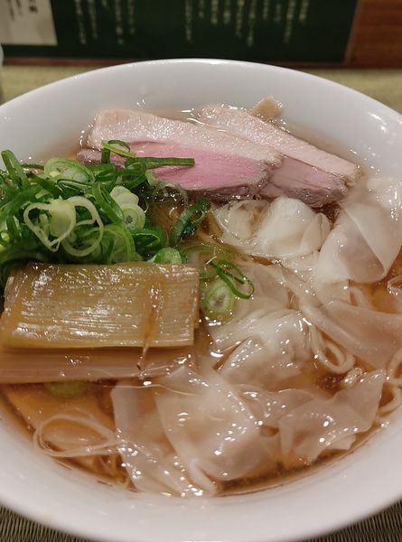 「鴨ワンタン麺」@らーめん 鴨to葱の写真