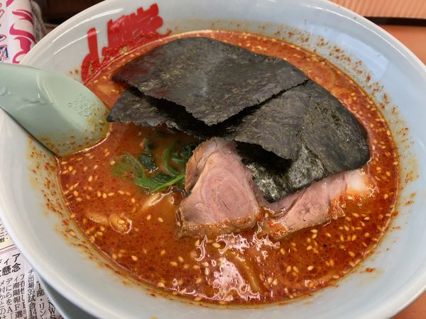 「辛味噌ラーメン　うすめすくなめげきからぷらすに」@ラーメン山岡家 笛吹店の写真