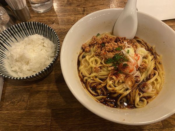 「汁なし担々麺(辛さ3)+小ご飯」@麺屋すみすの写真