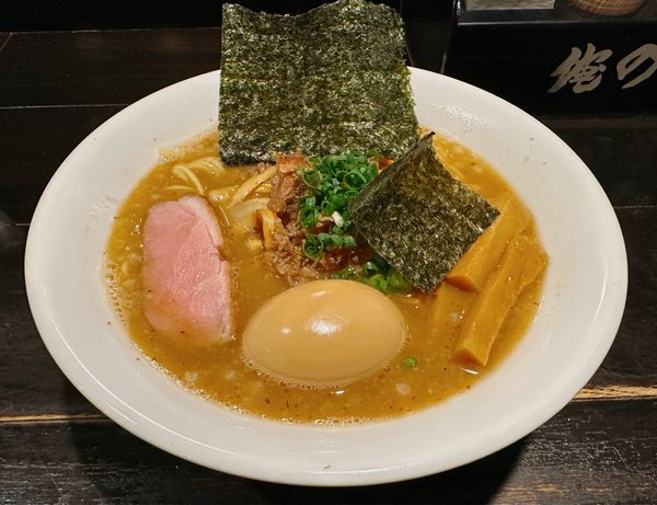 「俺の本節らあめん」@俺の空 新宿店の写真