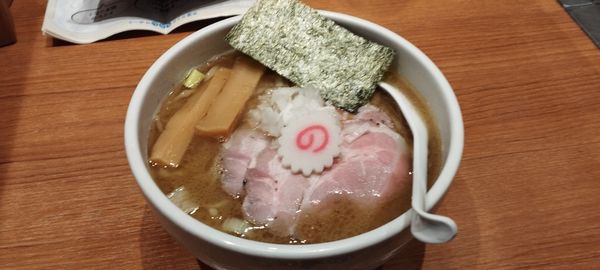 「煮干しそば（850円）＋大盛り（100円）」@煮干中華そば 鈴蘭 新宿店の写真