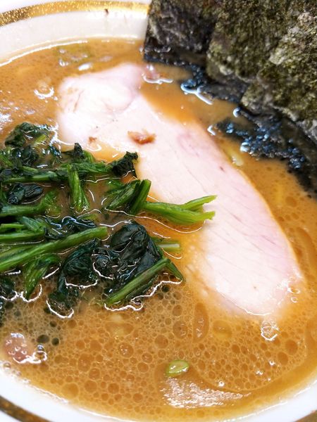 「ラーメン」@家系ラーメン王道家直伝 との丸家 船橋店の写真