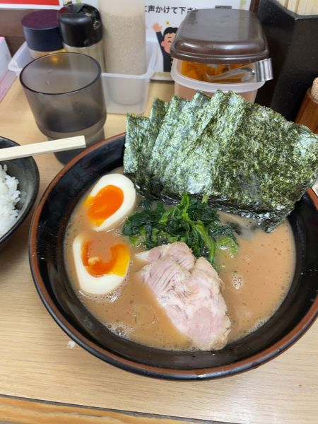 「味玉ラーメン」@横浜らーめん 武蔵家 池袋店の写真