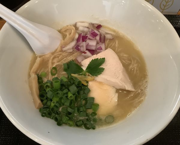 「鶏白湯らぁ麺」@麺処 黒の写真