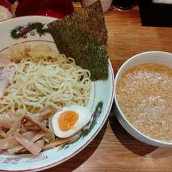背脂みそつけ麺＋生卵