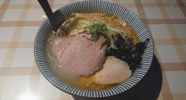 「本日の魚介そば「牡蠣×オマール海老」  970円」@旬菜麺屋 雅流の写真