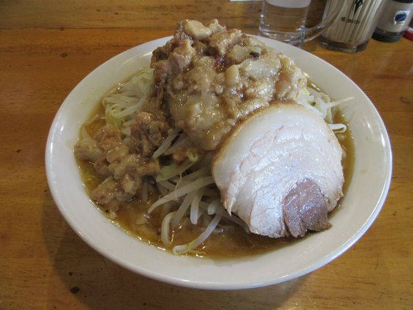 「限定　味噌ラーメン（９９０円）＋麺増し１００円」@三十郎 下館駅南店の写真